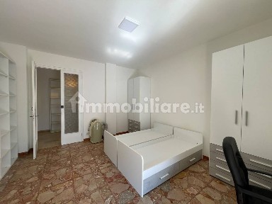Modena, Viali, Via Archirola, 8