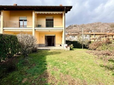 Villa a schiera via per Colazza, Pisano