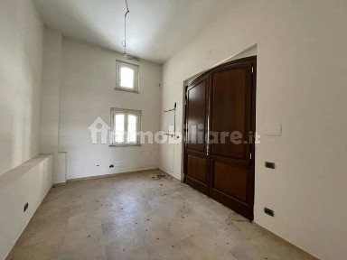 Negozio all'asta via Umberto I 55, Campobasso