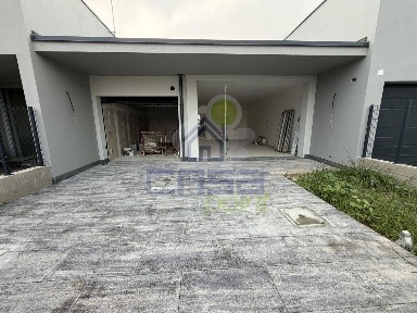 Villa a schiera via bertolotti snc, Centro, Sant'Angelo Lodigiano