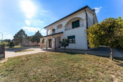 Cavarzere, Via 24 maggio