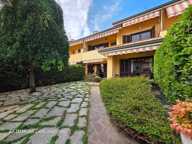 Villa a schiera via Caldano 90/2, Centro, Caselle Torinese