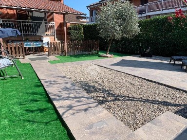 Villa a schiera via Gozzano 3, Centro, San Francesco al Campo