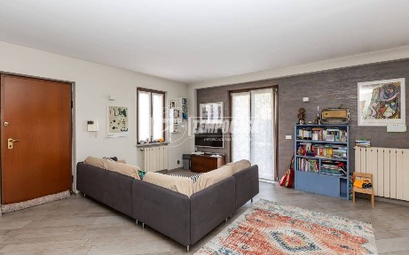 Villa a schiera via Edmondo De Amicis, Pessione, Chieri
