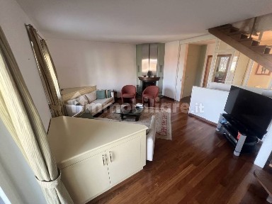 Villa a schiera 5 locali, ottimo stato, Centro, None