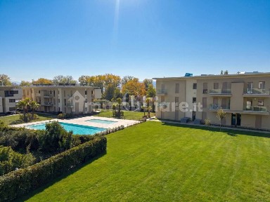 Trilocale Corti Romane SNC, Centro, Sirmione