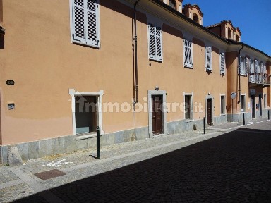 Piossasco, Via Roma, 50