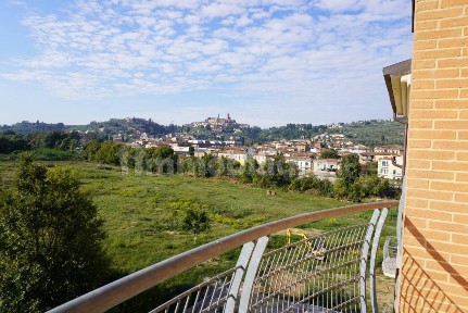 Trilocale ottimo stato, secondo piano, Centro, Sinalunga