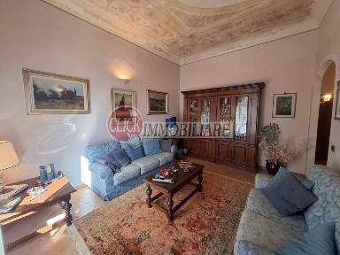 Appartamento buono stato, primo piano, Centro, Borgo San Lorenzo