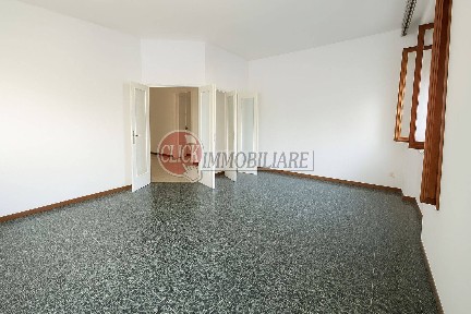 Appartamento piano rialzato, Centro, Borgo San Lorenzo