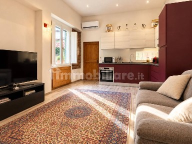 Bilocale via di San Niccolò 79, San Niccolò, Firenze