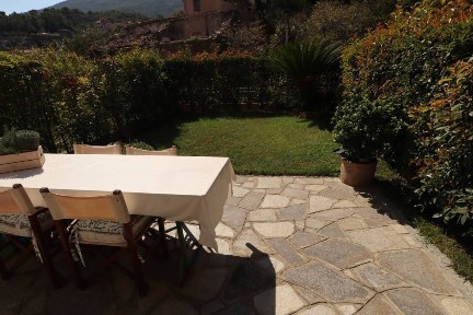 Villa a schiera via Molineri, Molino Nuovo, Andora