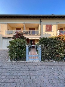 Ravenna, Marina di Ravenna, Viale 4 Novembre, 65