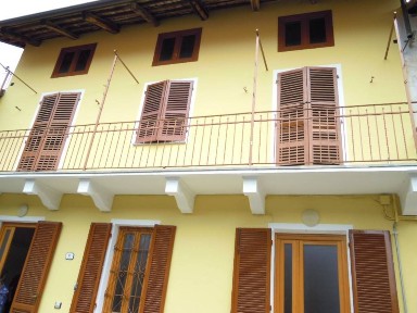 Bilocale via San Grato 15, Benne, Corio