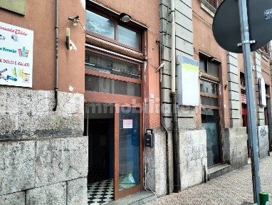 Locale commerciale in Affitto
