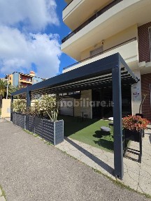 Locale commerciale in Affitto