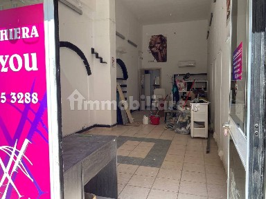 Locale commerciale in Affitto