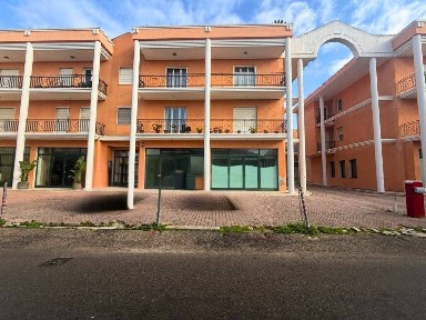 Locale commerciale in Vendita
