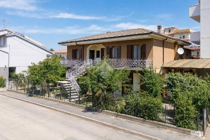 Appartamento via Sulmona 67, Chieti Scalo, Chieti