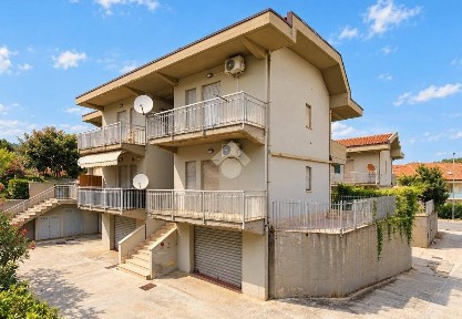 Ortona, Viale Europa, 8
