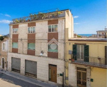 Ortona, Via Cavour, 40