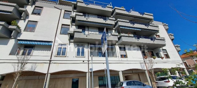 Trilocale via Giro degli Uliveti 1, Centro, Ortona