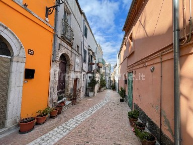 Quadrilocale via della Vittoria 68, Centro, Atessa