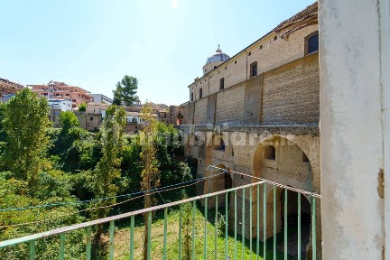 Quadrilocale via Sotto La Torre, Centro, Lanciano