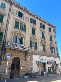 Francavilla al Mare, Via Adriatica, 108