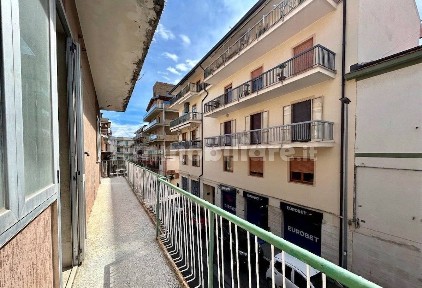 Quadrilocale via dei Frentani, Centro, Ortona