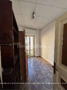 Bomba, Via Roma, 44