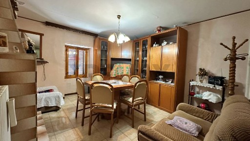 Trilocale Vico I via Cappellina San Camillo 4, Centro, Bucchianico