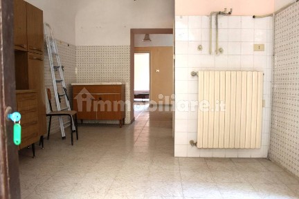 Trilocale via Cavour, Centro, Lanciano
