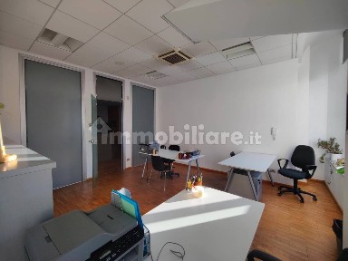 Ufficio - Studio in Affitto