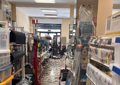 Locale commerciale in Vendita