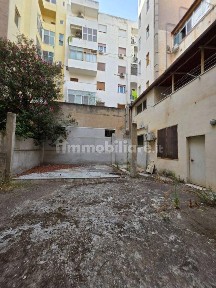 Cagliari, San Benedetto, Via Ottone Bacaredda