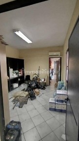 Negozio all'asta via Enrico Pessina, 89, Cagliari