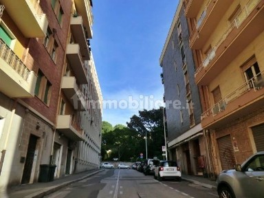 Locale commerciale in Vendita
