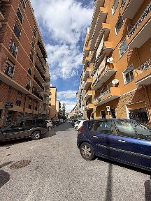 Locale commerciale in Vendita