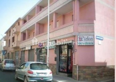 Locale commerciale in Vendita