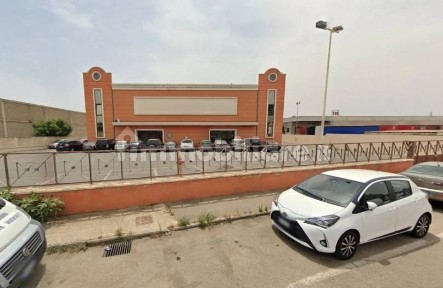 Negozio - Locale commerciale in Vendita