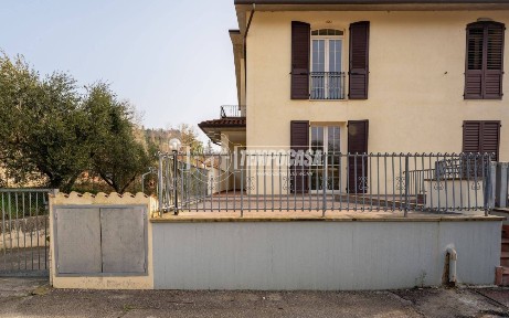 Villa a schiera via Ettore Troilo 21, Centro, Brisighella