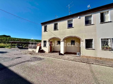 Villa a schiera via Mirri, Centro, Alfonsine