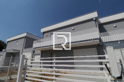 Ravenna, Centro Storico, via Lardarello, 6