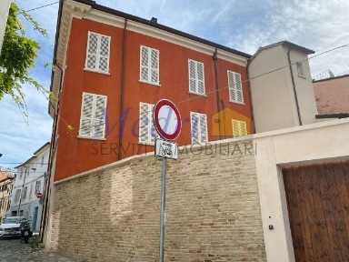 Attico via Chiaramonti, Centro Storico, Cesena