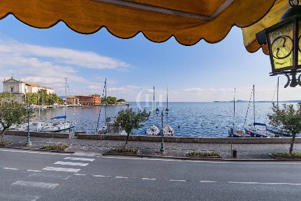Hotel in Vendita