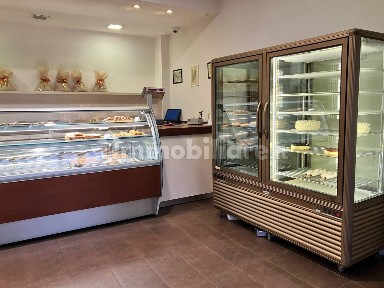 Pasticceria con laboratorio in Vendita