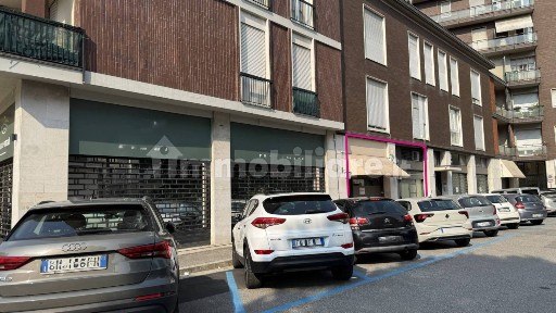 Locale commerciale in Vendita