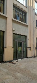 Locale commerciale in Vendita