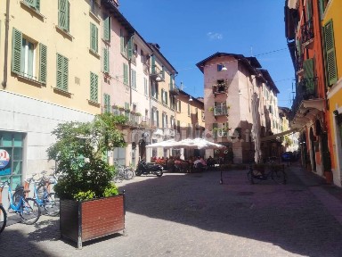 Negozio - Locale commerciale in Vendita